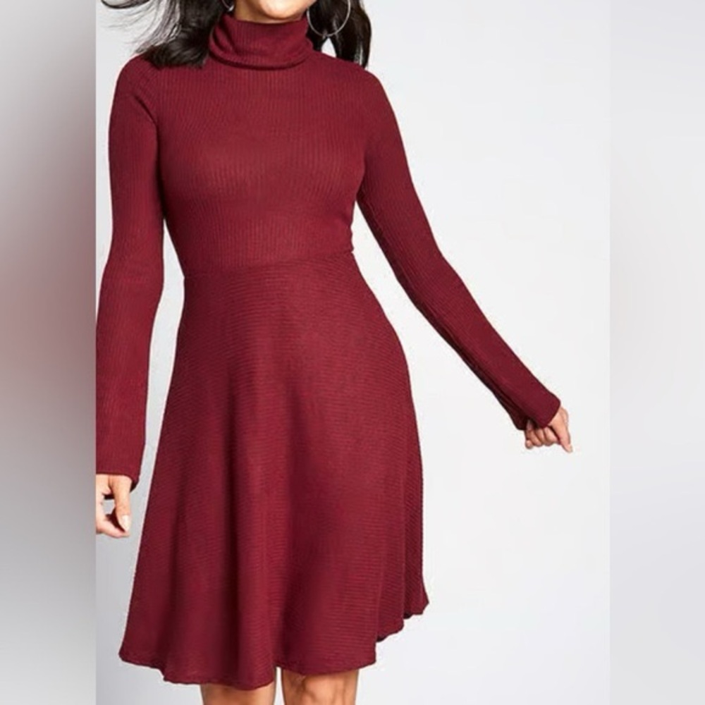 ModCloth Women's M Turtleneck Fit & Flare Knee Length Dress in Cherry Red
